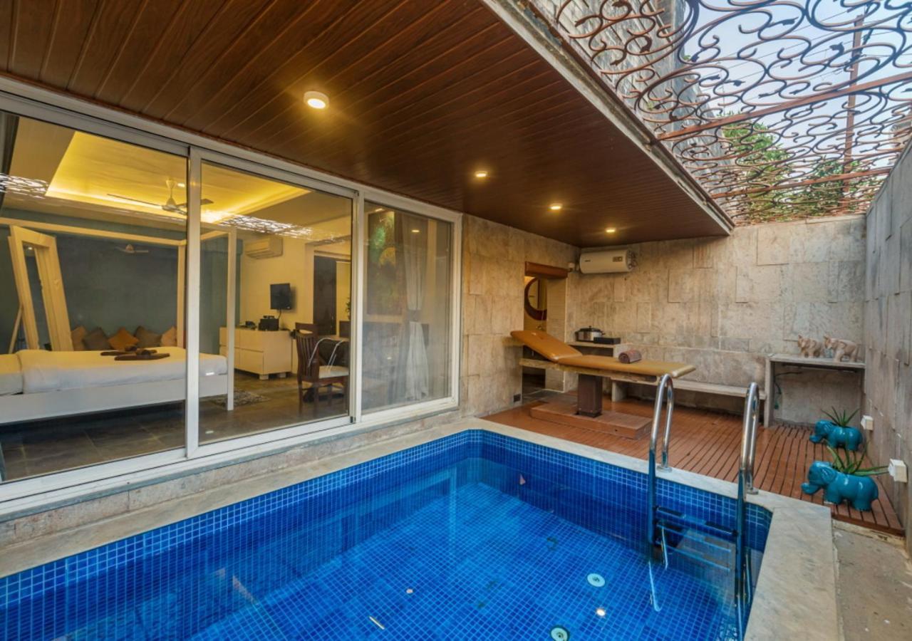 Saffronstays Urja, Lonavala - Private Villa With 2 Pools, Spa Room, Private Elevator & Waterfall Exterior foto